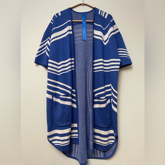 Kit and Ace Studio Cardigan Sz XS / S Blue and White - Picture 3 of 10